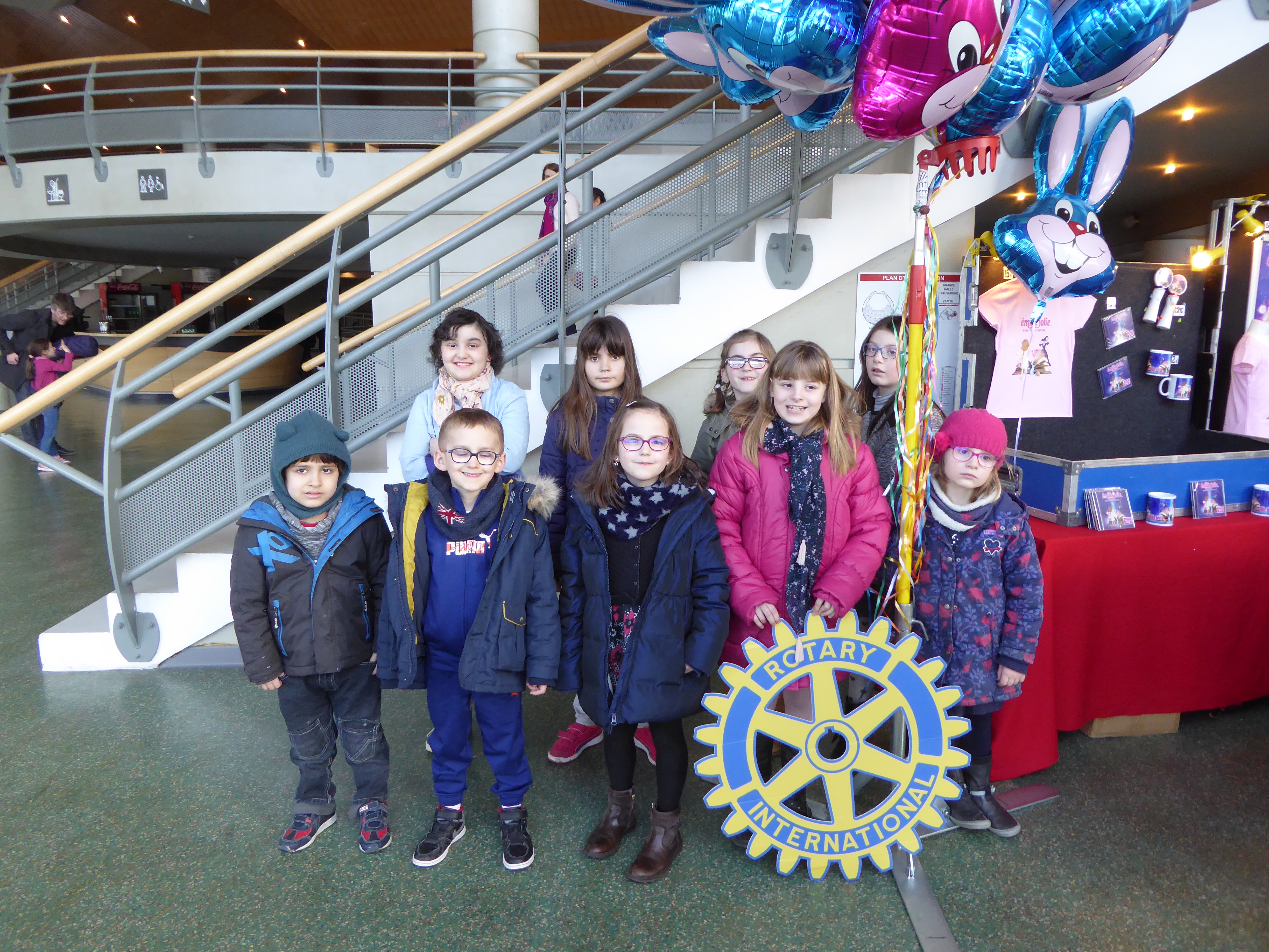 Les enfants invités au spectacle « Emilie jolie » par le ROTARY