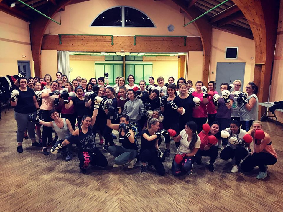 Les BoxingGirls Vicomtoises boxent pour ACTE AUVERGNE