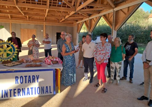 Le Rotary de St Georges de Mons finance du matériel médical